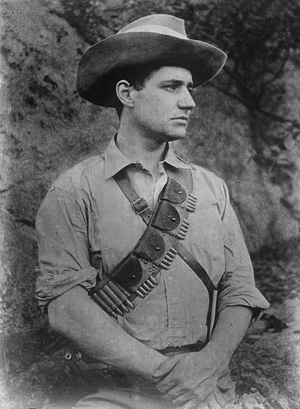 Captain Fritz Joubert Duquesne, Boar soldier, circa 1900