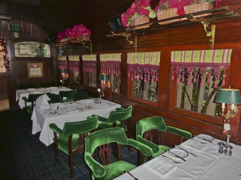 pacific-dining-car-victorian-theme