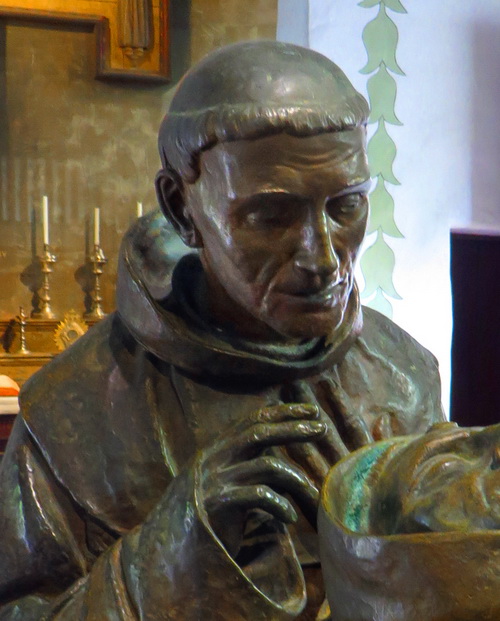 1924 statute of Father Crespi by artist Jo Mora.